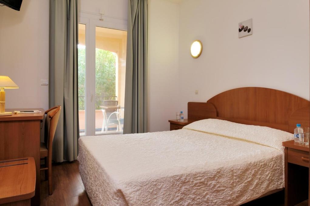 Hotel Stella Marina Serriera  Exteriör bild